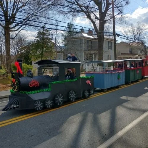 Experience the Holidays Parade & Tree Lighting – Appomattox