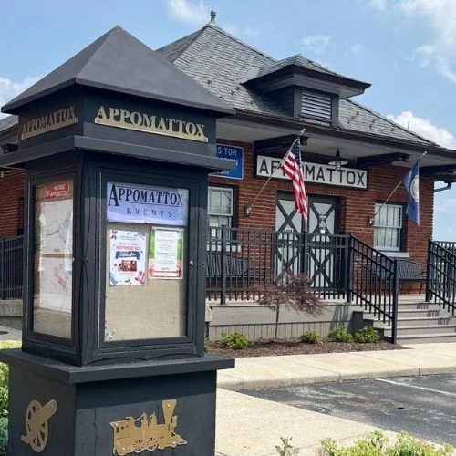 Pamplin Christmas Market & Parade near Farmville VA